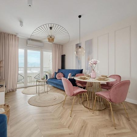 Elegant Apartment With Balcony Krakowska Wroclaw By Renters Prestige Екстериор снимка
